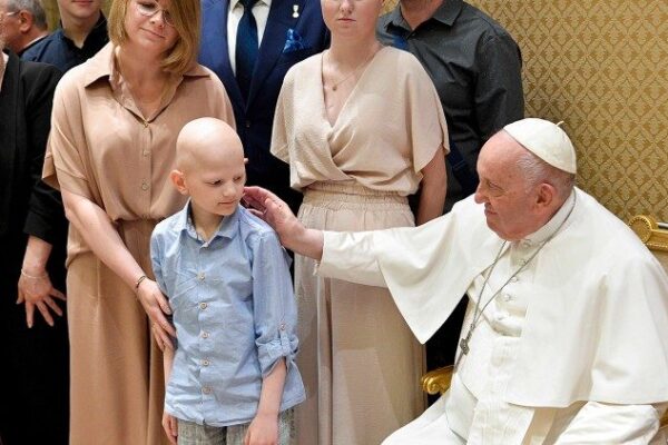 Papa a crianças com câncer da Polônia: lembrem-se de que Jesus está sempre com vocês!