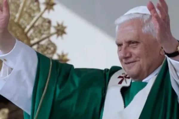 Como falar de Deus foi tema de catequese de Bento XVI há 12 anos