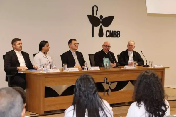 CNBB lança o primeiro Manual de Catequética do Brasil