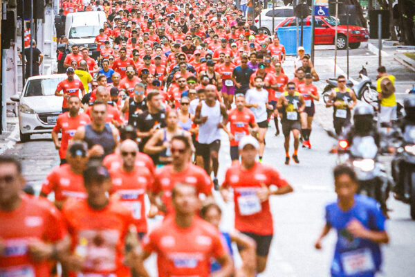 3ª edição da Corrida Luz reúne mais de 700 atletas em celebração da fé e do esporte